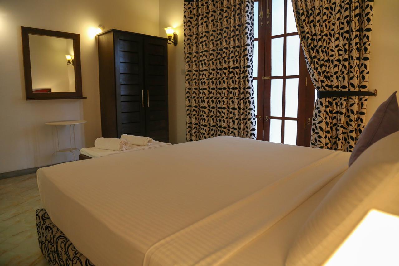 Sithi Villa Hikkaduwa Extérieur photo